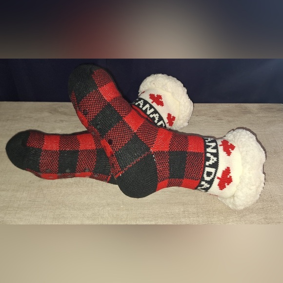 Womens Slipper Fuzzy Socks Non Slip Grips Winter Warm - Picture 1 of 8